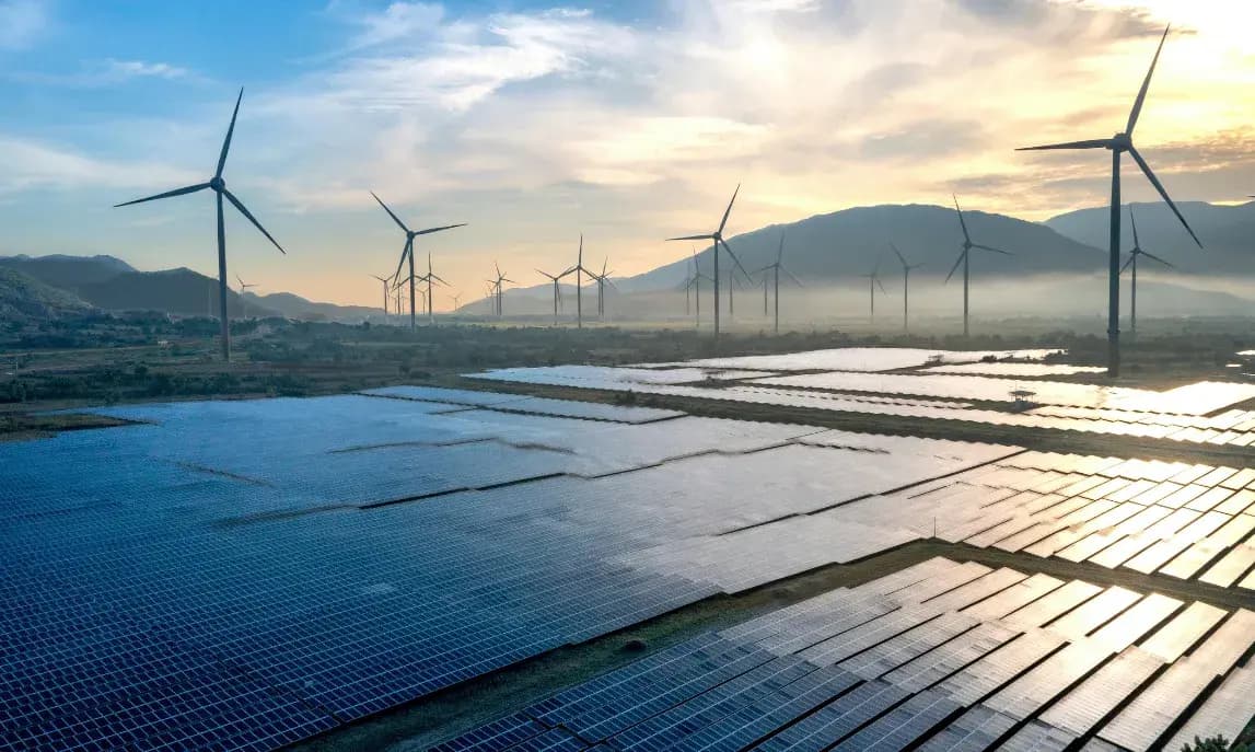 RENEWABLE ENERGY SECTOR IN INDIA